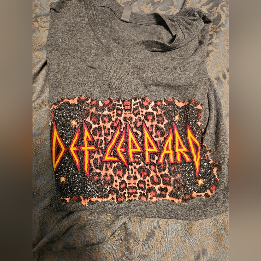 Def Leppard tee